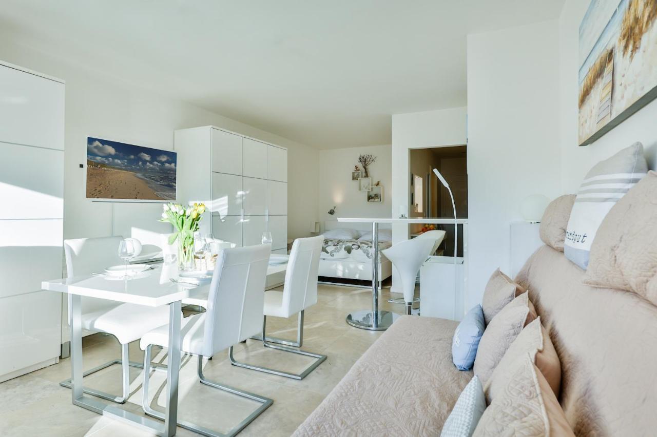 Apartment Oddewhite *
